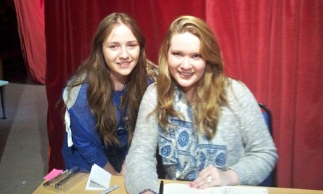 Sarah J Maas with children