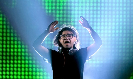 Mandatory Credit: Photo by SYSPEO/SIPA/REX (2745228d) Skrillex 'Rock You Festival', Antibes, France - 29 Jul 2012 'ROCK YOU FESTIVAL' ANTIBES FRANCE 29 JUL 2012 SKRILLEX CONCERT SONNY JOHN MOORE Music Alone Male Performing Personality 18601799