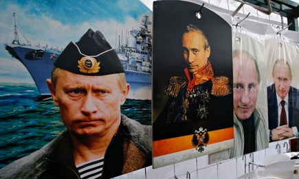 Vladimir Putin did not mean eastern Ukraine should gain independence, but that dialogue between Kiev and the separatists should begin, says a spokesman. Photograph: Alexander Demianchuk/Reuters