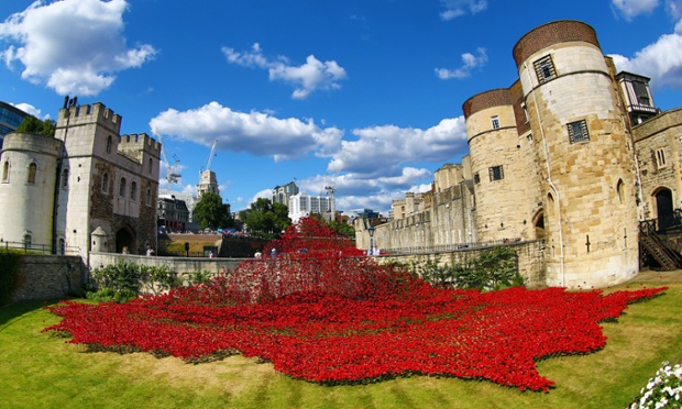 A sea of red ceramic poppies fill the moat of the Tower of London to commemorate the fallen of  WWI ahead of the 100th anniversary of the First World War.