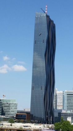 Thisimage shows how far up the window cleaners were when their platform slipped.