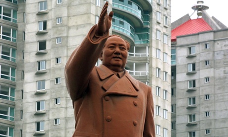 A statue of Mao in Dandong where a Canadian couple have been arrested for alleged theft of state secrets.