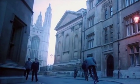 Forget Redmayne, check out that extra!