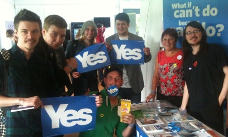 The Yes stall at Perth College Freshers' Fair.