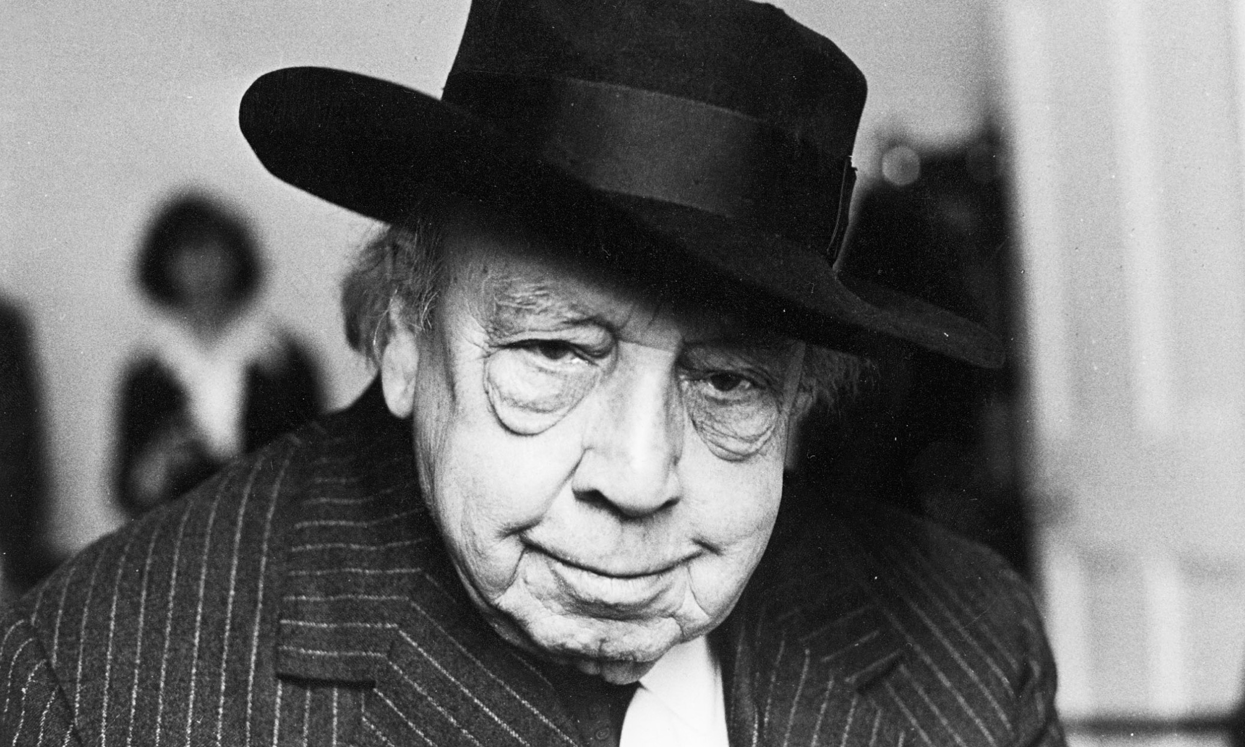 essay on travel by train by jb priestley essay on travel by train by jb priestley