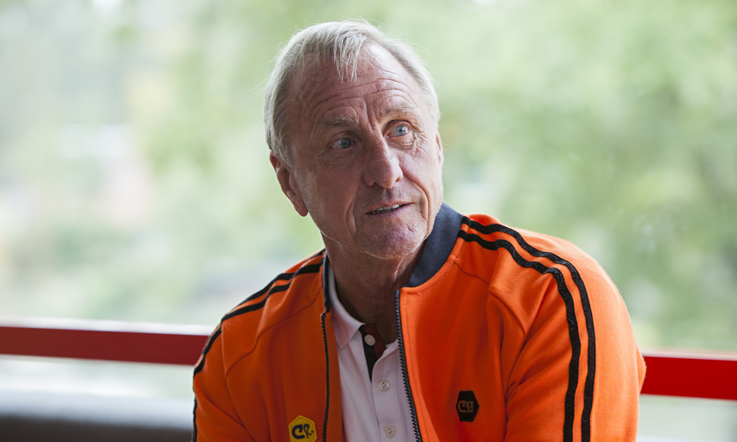 Johan Cruyff: How will ‘militaristic’ Louis van Gaal manage all the