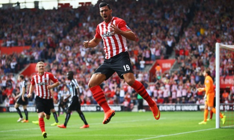 Graziano Pelle celebrates.