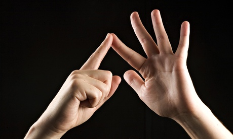 Sign language 'E'