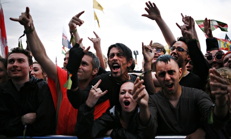 Crowds at Glastonbury 2014