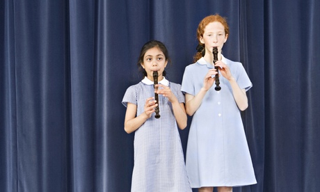 girls-playing-recorders-victoriua-coren-mitchell