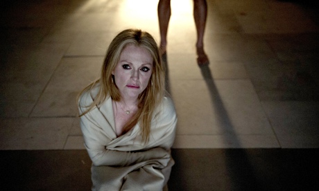 Julianne Moore in David Cronenberg's MAPS TO THE STARS