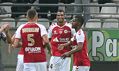 Reims' French forward David N'Gog (2nd R