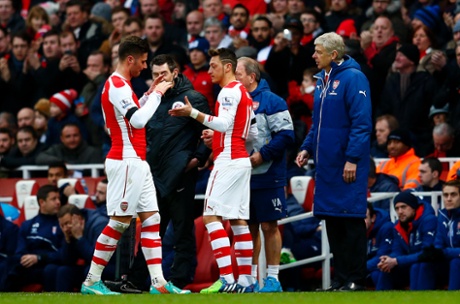 Mesut Oezil replaces Olivier Giroud.