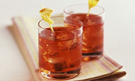 Two glasses of negroni