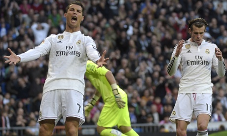 Cristiano Ronaldo offers Gareth Bale some interesting news about his mother.