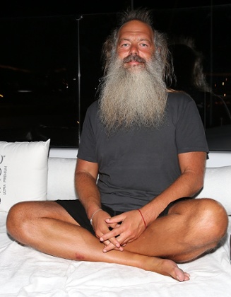 cowboys and indies review