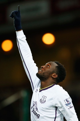 Before dedicating the goal to his friend Junior Malanda of Wolfsburg and Belgium who recently died in a car accident.