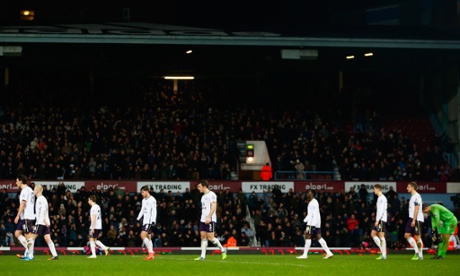 Total dejection for the Everton players, they were just seven minutes from the fourth round.