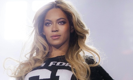 Pop star Beyoncé onstage in 2014