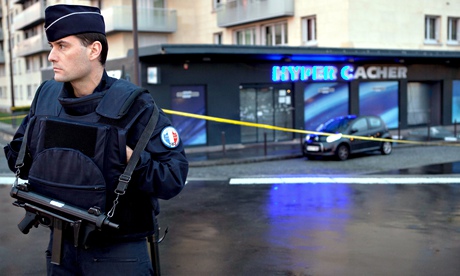 [Image: A-French-officer-guards-t-011.jpg]