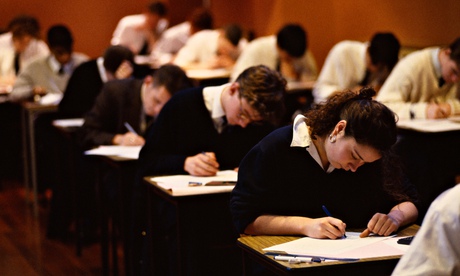 Ucas found many schools unsure how to respond to A-level reforms in England