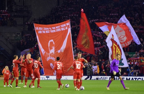 Liverpool prepare to start.