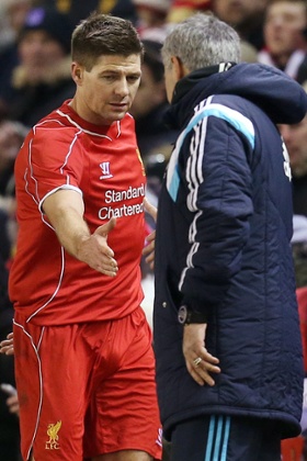 Football - Liverpool v Chelsea - Capital One Cup Semi Final First Leg - Anfield - 20/1/15 Liverpool's Steven Gerrard shakes hands with Chelsea manager Jose Mourinho after being substituted Mandatory Credit: Action Images / Carl Recine Livepic EDITORIAL USE ONLY. No use with unauthorized audio, video, data, fixture lists, club/league logos or 
