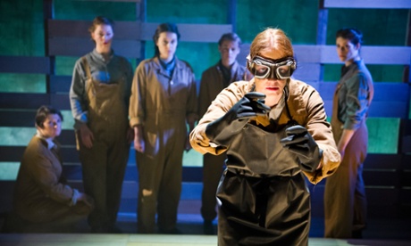 Tegen Hitchens (Dee Jessop), foreground, in Out of the Cage