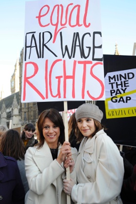 Gloria de Piero and actor Gemma Arterton at a demonstration outside Parliament last year to mark the tabling of the motion on equal pay.