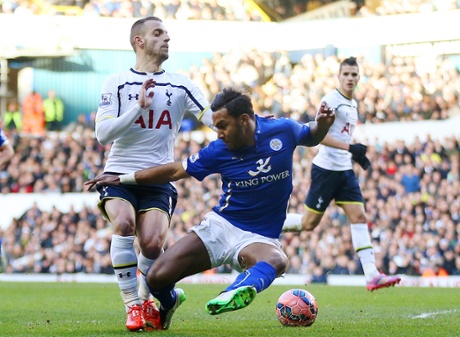 Liam Moore's clumsy challenge on Roberto Soldado.