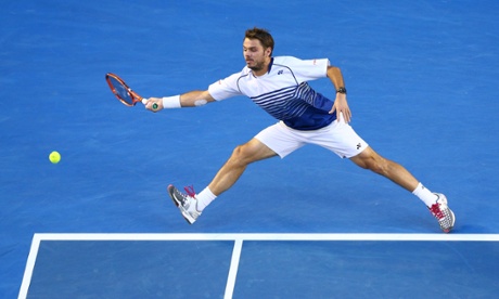 Stanislas Wawrinka plays a forehand.
