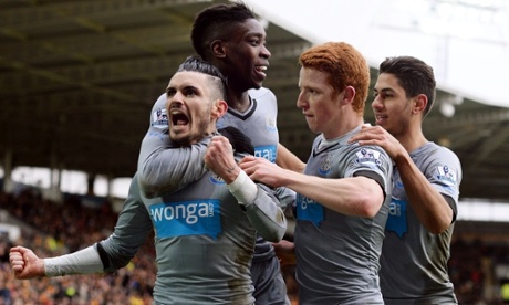 Newcastle United’s Rémy Cabella celebrates the opener.