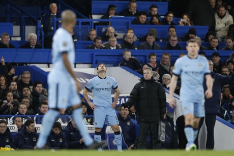 Frank Lampard prepares to come on as a substitute on his return to Stamford Bridge.