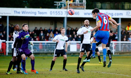 Scott Dann scores Palace's second.