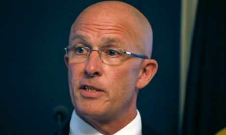 New Pittsburgh Police Chief Cameron McLay apologised to the entire Pittsburgh Police Bureau and explained how he came to be photographed holding the sign.