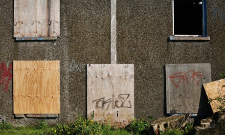 boarded up houses 
