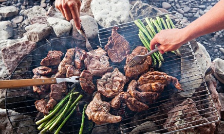 A barbecue full of meat