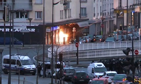 The moment French police special forces launched the assault at the kosher grocery store.