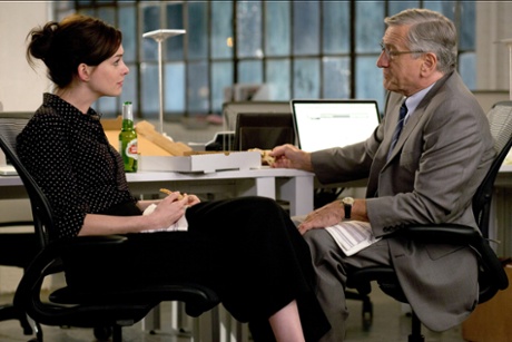Anne Hathaway & Robert De Niroin The Intern.