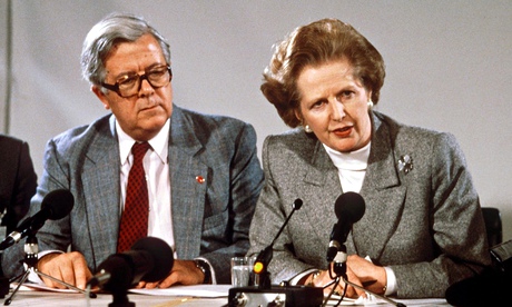 Geoffrey Howe with Margaret Thatcher in 1987