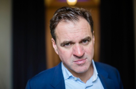 Niall Ferguson.