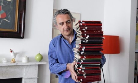 Simon Garfield with Jean Lucey Pratt's journals.