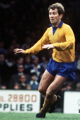 Howard Kendall playing in 1972.