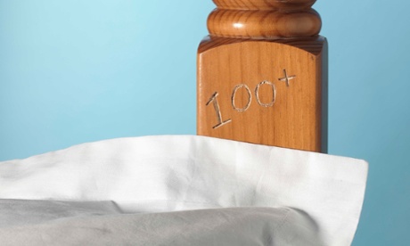 bed post with notch in