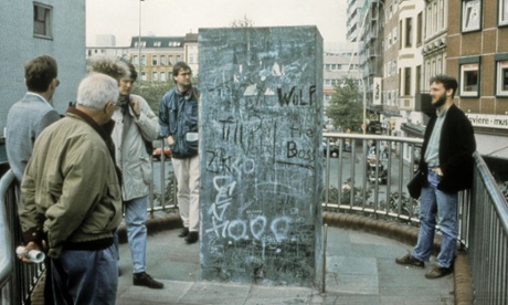 'Embodying repression': the Monument against Fascism in Hamburg.