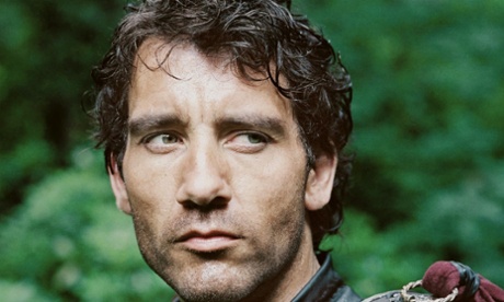 Clive Owen as King Arthur.