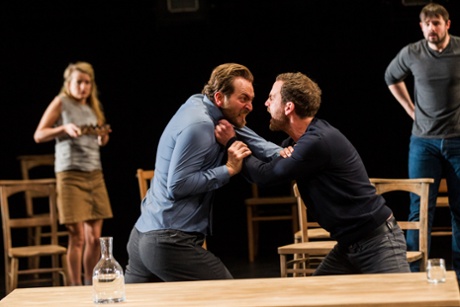 (L-R) Rachel Gleeson (Chorus), Barry John O'Connor (Oedipus), Mark Huber