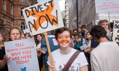 Fossil free protestors. The campaign is calling for institutions across the country to divest from fossil fuels.