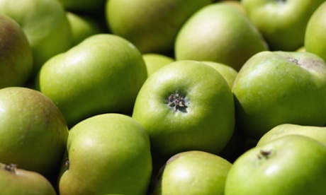 The average age of an apple in US shops is 14 months, Harper claimed