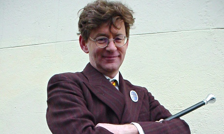 Simon Rodway set up his own company named Silver Cane Walking Tours after his distinctive walking stick